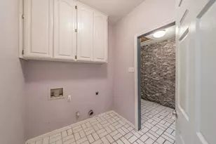 6901 Blake Dr, Arlington, TX 76001 - Photo 35