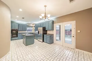 6901 Blake Dr, Arlington, TX 76001 - Photo 15