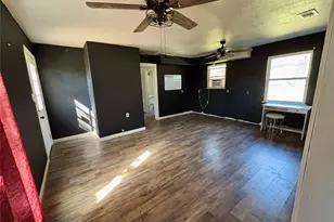 207 E Third St, Maypearl, TX 76064 - Photo 9