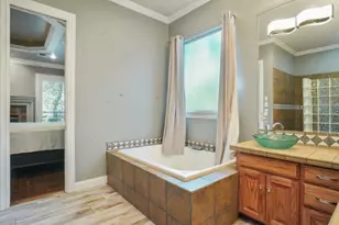 5968 Riverbend Pl, Fort Worth, TX 76112 - Photo 21