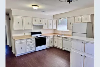 7308 Sanger Avenue #A & B, Waco, TX 76712 - Photo 5