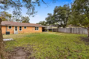 2137 Curtis Dr, Waco, TX 76710 - Photo 37