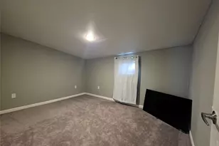 409 E Houston St, Mexia, TX 76667 - Photo 9