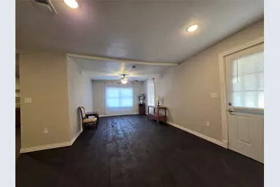 409 E Houston Street, Mexia, TX 76667 - Photo 3