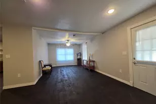 409 E Houston St, Mexia, TX 76667 - Photo 3