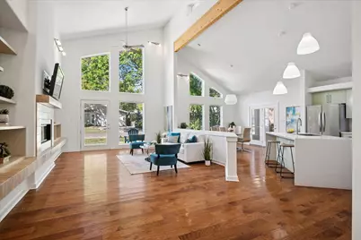 8702 San Fernando Way, Dallas, TX 75218 - Photo 3