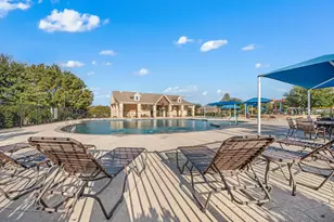 2405 Hammock Lake Dr, Little Elm, TX 75068 - Photo 9