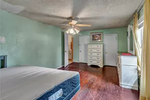 3904 Martin St, Fort Worth, TX 76119 - Photo 11