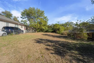 1701 Flanders Street, Dallas, TX 75208 - Photo 17