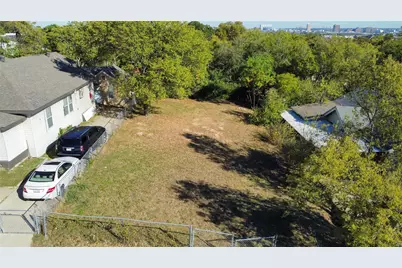 1701 Flanders Street, Dallas, TX 75208 - Photo 11