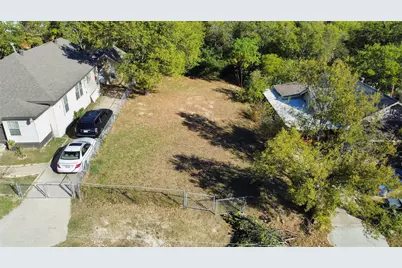 1701 Flanders Street, Dallas, TX 75208 - Photo 11