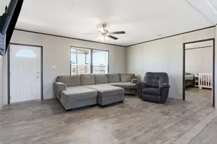 7553 Hutcheson Hill Rd, Springtown, TX 76082 - Photo 9