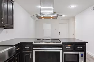 1356 S 12th St, Waco, TX 76706 - Photo 13