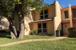 424 Valley Park Dr, Garland, TX 75043 - Photo 1