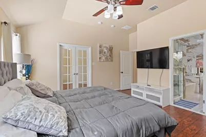 943 Furlong Drive, Grand Prairie, TX 75051 - Photo 9