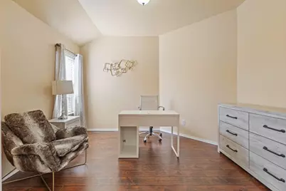 943 Furlong Drive, Grand Prairie, TX 75051 - Photo 11