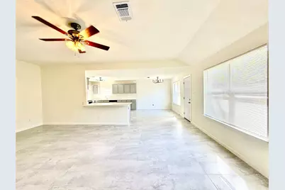 6716 Valley Branch Drive, Arlington, TX 76001 - Photo 7