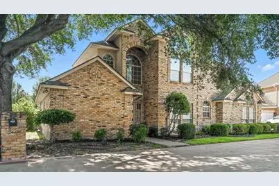 5945 River Bend, Benbrook, TX 76132 - Photo 1