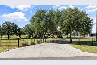 5444 Meadow Ridge Drive, Weatherford, TX 76087 - Photo 35