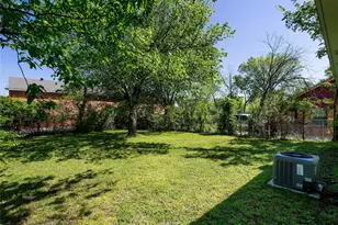 1935 Nomas St, Dallas, TX 75212 - Photo 21