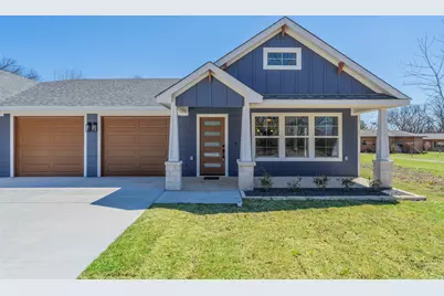 220 Patrick Street, Waxahachie, TX 75165 - Photo 1