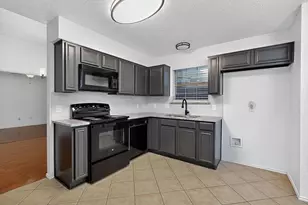 3305 Galaway Bay Dr, Grand Prairie, TX 75052 - Photo 13