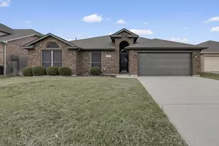 3305 Galaway Bay Dr, Grand Prairie, TX 75052 - Photo 1