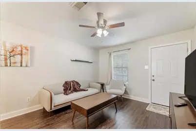 1123 E Sycamore Street, Denton, TX 76205 - Photo 7