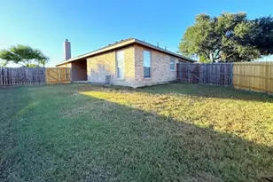 1824 McNeely St, Lancaster, TX 75134 - Photo 3