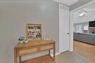 1916 Avignon Ct, Carrollton, TX 75007 - Photo 7