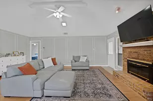 1916 Avignon Ct, Carrollton, TX 75007 - Photo 9