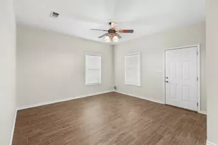 811 W Woodard St, Denison, TX 75020 - Photo 5