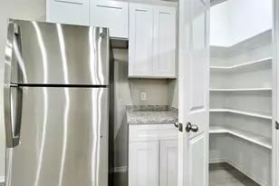 3501 E Renfro St, Burleson, TX 76028 - Photo 9