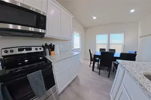 3501 E Renfro St, Burleson, TX 76028 - Photo 7