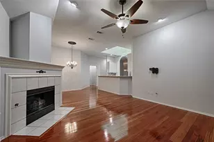 10106 Green Ct, Irving, TX 75063 - Photo 23