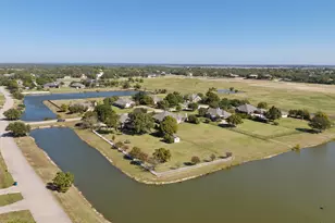 100 Island Cir, Shady Shores, TX 76208 - Photo 23