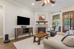 10257 Creekside, Waco, TX 76712 - Photo 3