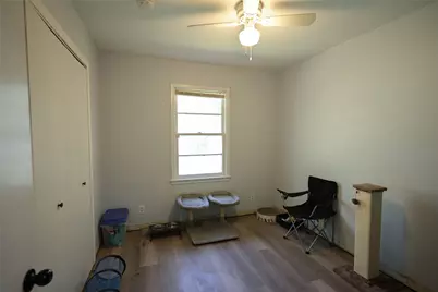 516 Renfro Street, Burleson, TX 76028 - Photo 15