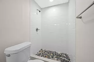 11353 Quail Run St, Dallas, TX 75238 - Photo 17