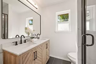 1000 Madrid St, Hurst, TX 76053 - Photo 17