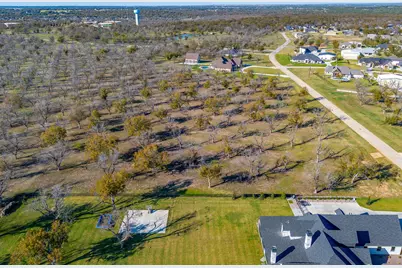 8313 W Landings Road, Granbury, TX 76049 - Photo 7