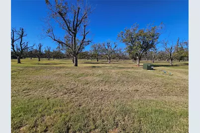 8313 W Landings Road, Granbury, TX 76049 - Photo 13