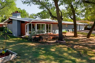 615 NW 20th St, Mineral Wells, TX 76067 - Photo 3