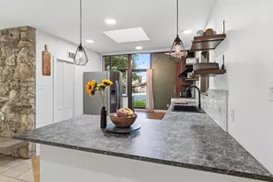 4704 3 River Ct, Fort Worth, TX 76103 - Photo 11