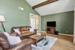 4704 3 River Ct, Fort Worth, TX 76103 - Photo 5