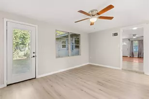 205 Laurel Ln, McGregor, TX 76657 - Photo 15