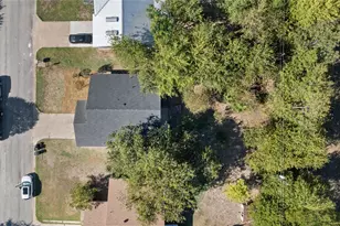 1727 Doyle, Granbury, TX 76048 - Photo 11