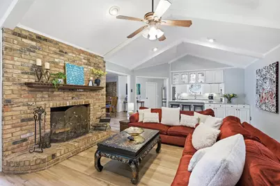 3904 Stonehenge Road, Fort Worth, TX 76109 - Photo 9