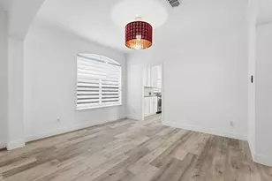 3528 Eisenhower St, Carrollton, TX 75007 - Photo 9