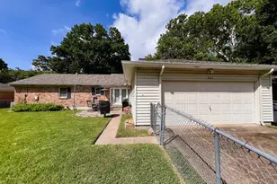826 Sylvania Dr, Dallas, TX 75218 - Photo 31